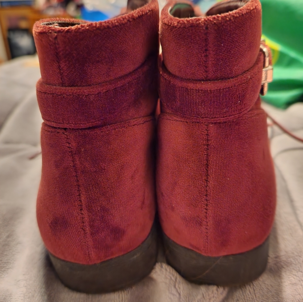 Call it Spring booties - Picture 3 of 9